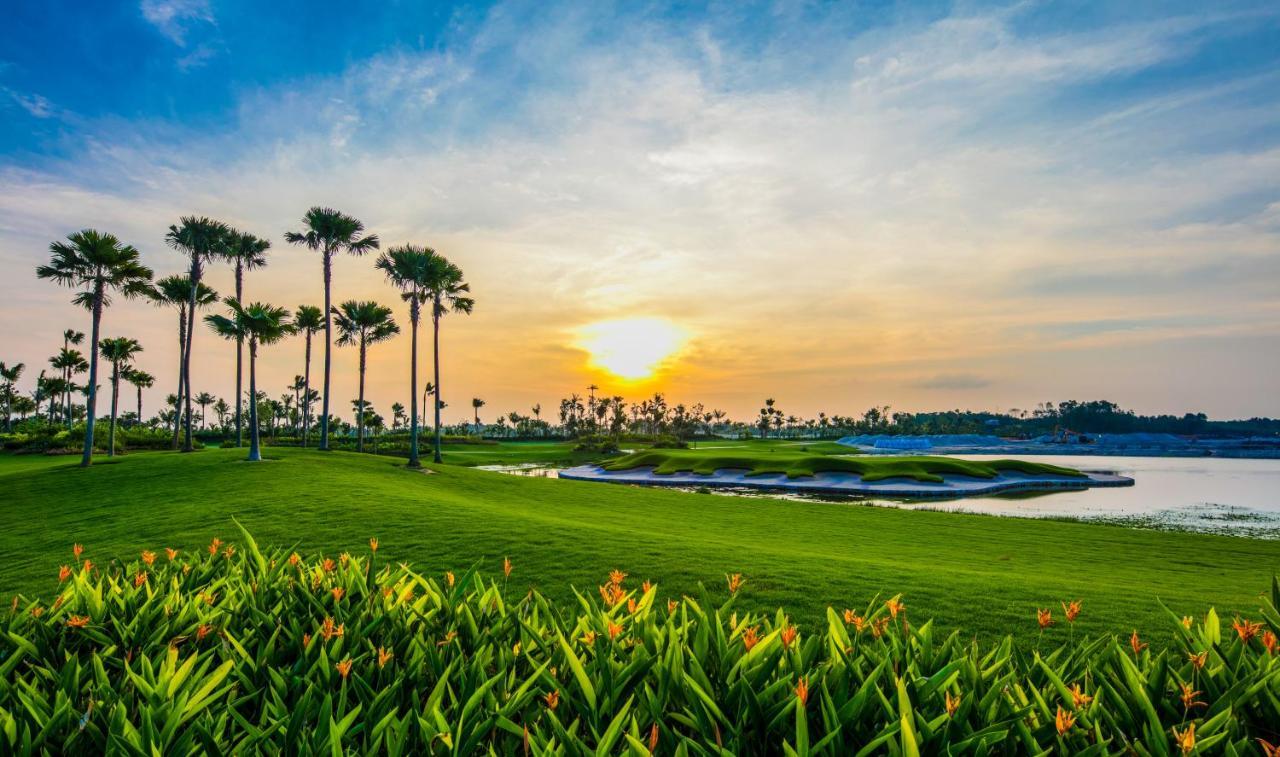 Forest City Golf Hotel Nusajaya  Esterno foto