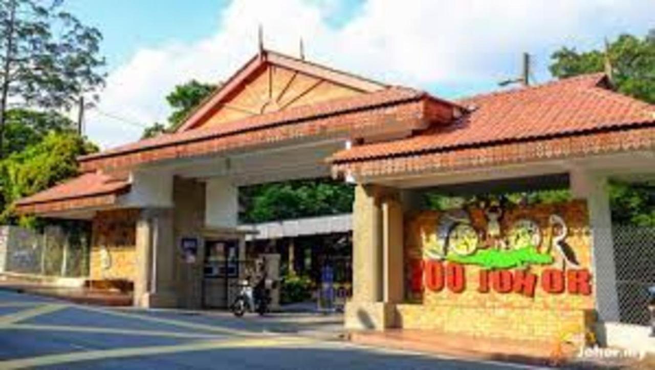 Forest City Golf Hotel Nusajaya  Esterno foto