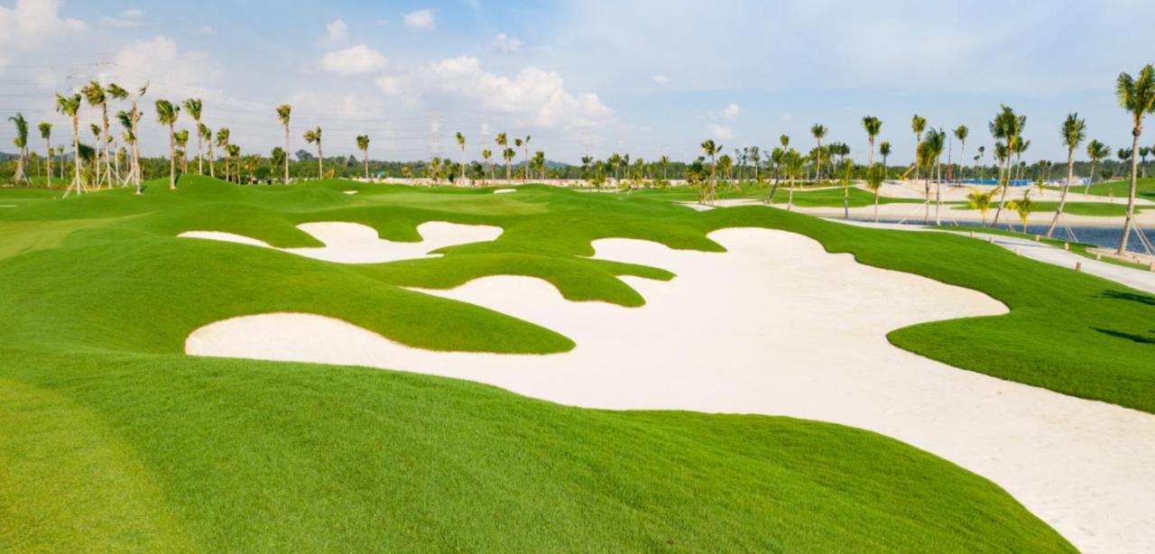 Forest City Golf Hotel Nusajaya  Esterno foto