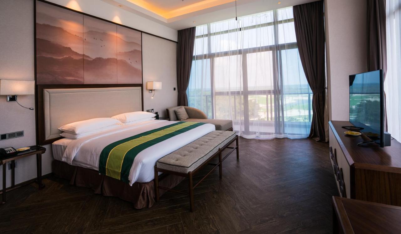 Forest City Golf Hotel Nusajaya  Esterno foto